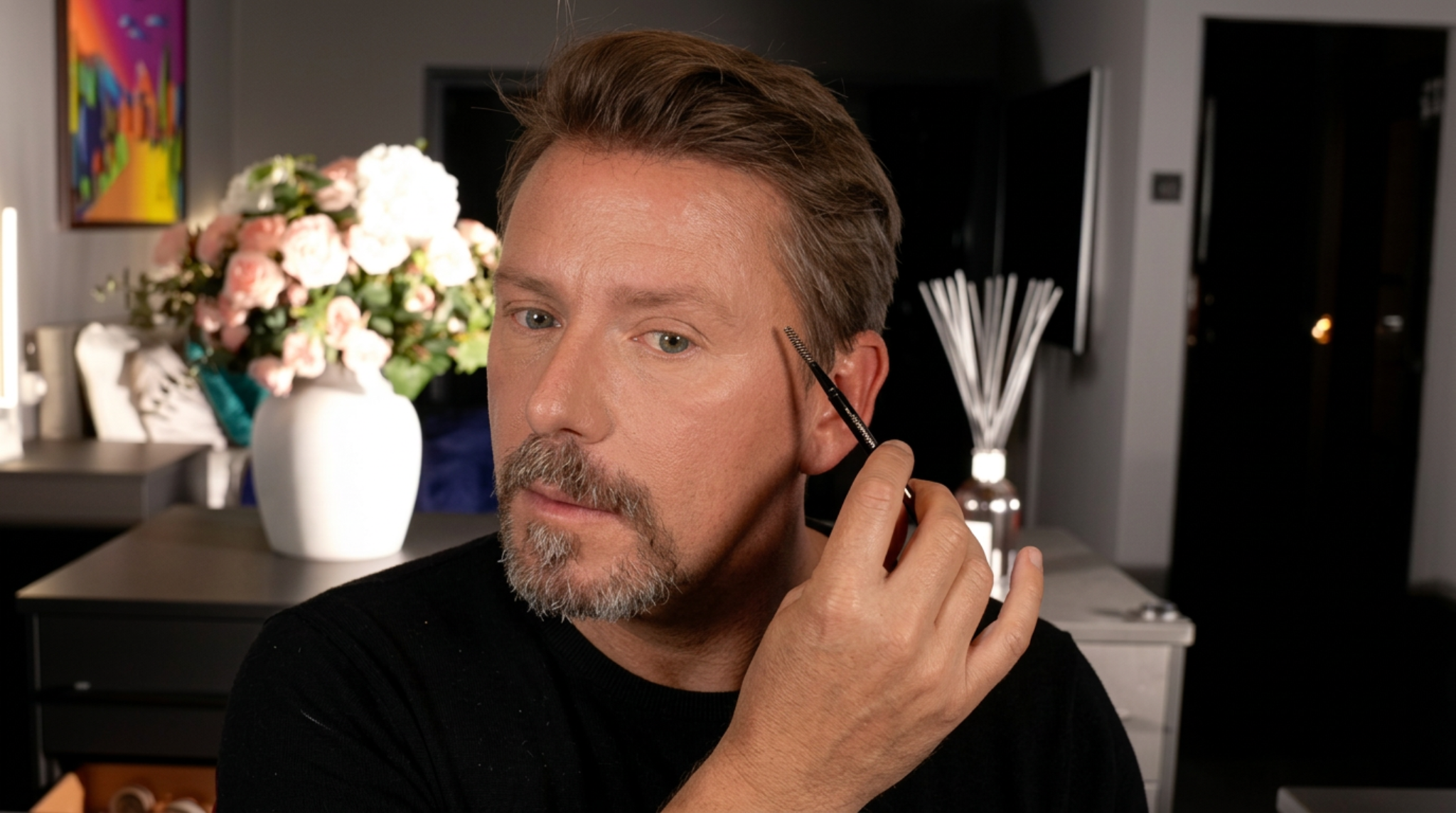 Wayne Goss demonstrating brow technique